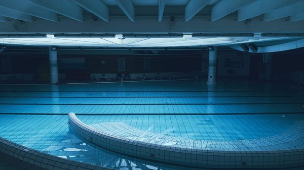 Comment transformer votre piscine en un espace sportif ?