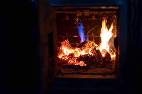 Quelle puissance de poêle à bois pour une caravane ?