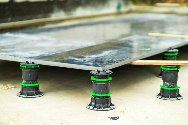 Découvrez les avantages des plots lamboure