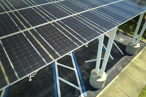 Aide carport solaire : les conditions à remplir pour l'obtenir