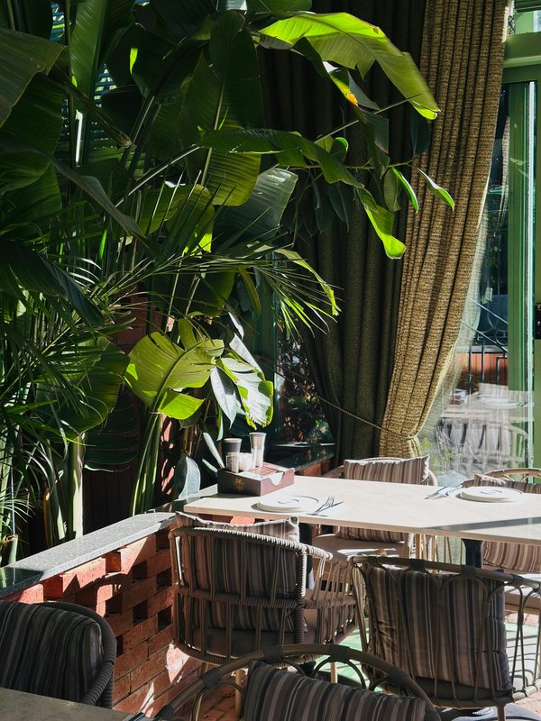 Les raisons du succès du mobilier local en france